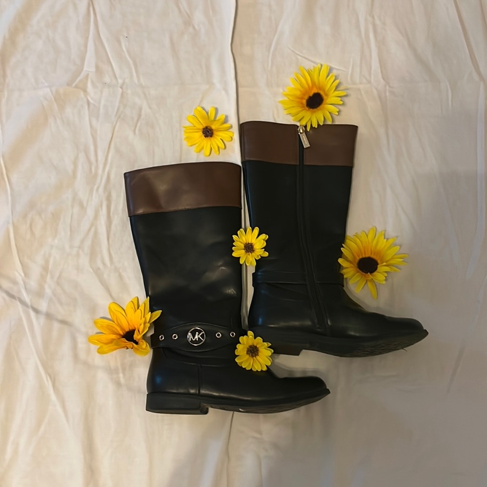 Micheal kors boots